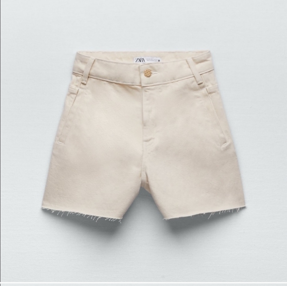 Zara NWT denim bermuda shorts with golden button 4
